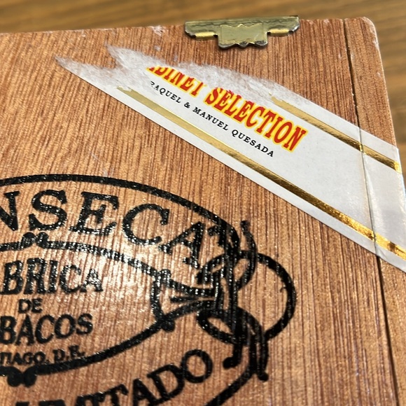 Fonseca Empty Wooden Cigar Box - Picture 5 of 8